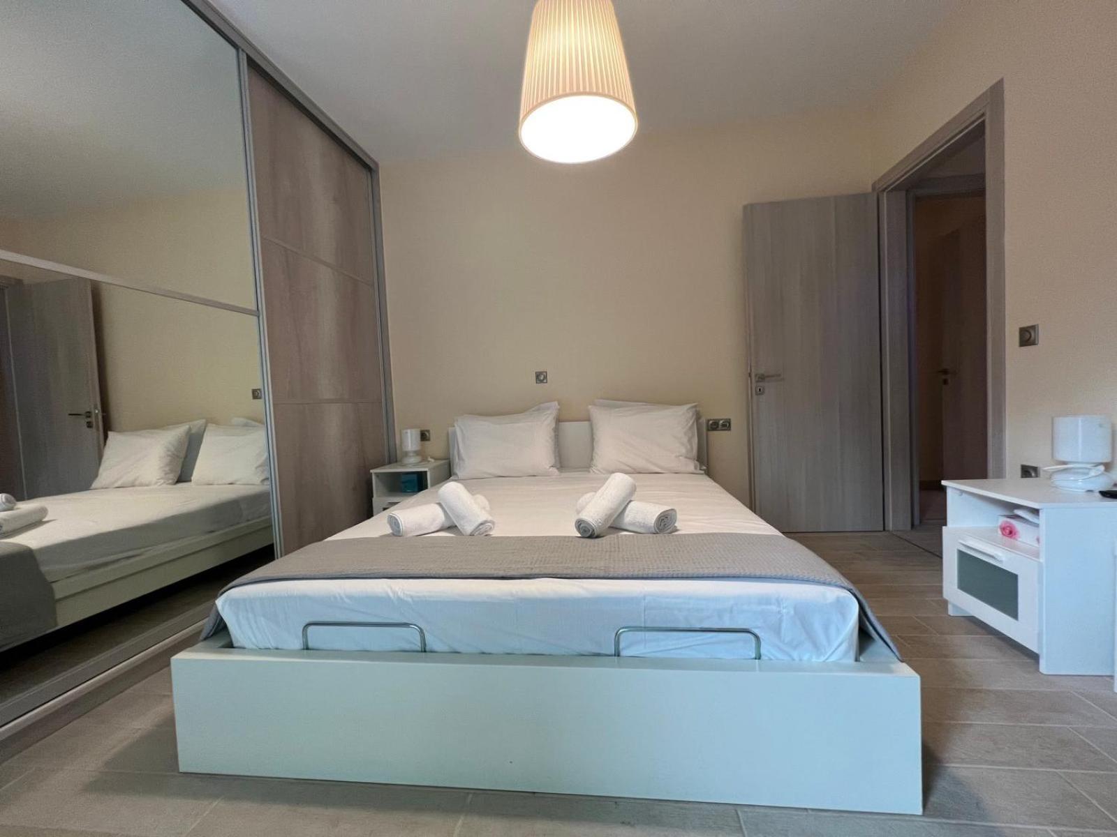Las Vergas - Enjoy Our Swimming Pool In Kalamata, Greece Εξωτερικό φωτογραφία